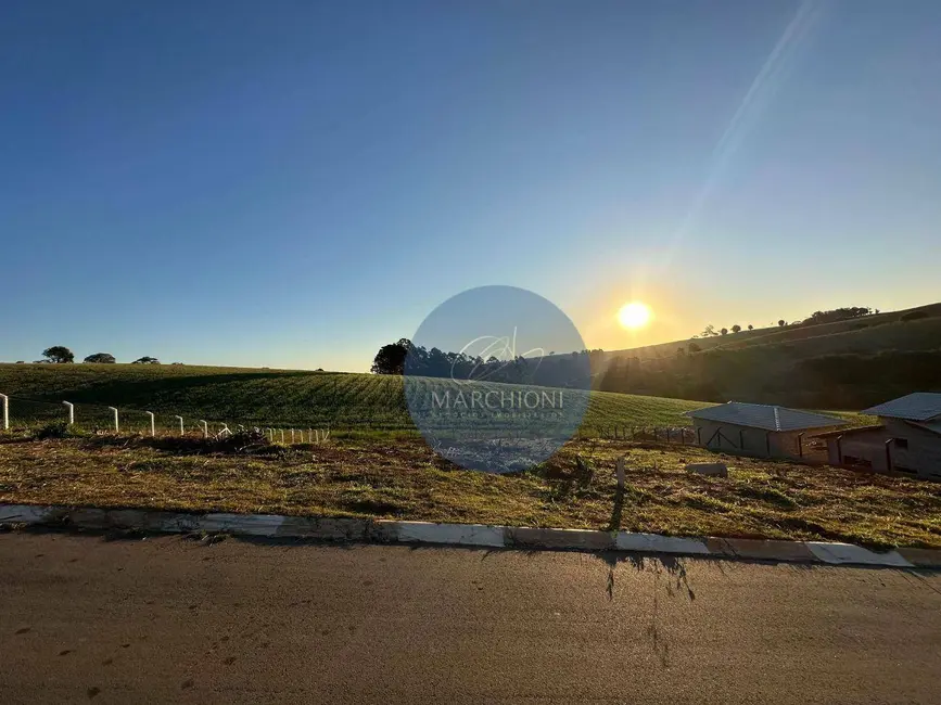 Foto 1 de Terreno / Lote à venda, 1000m2 em Pinhalzinho - SP