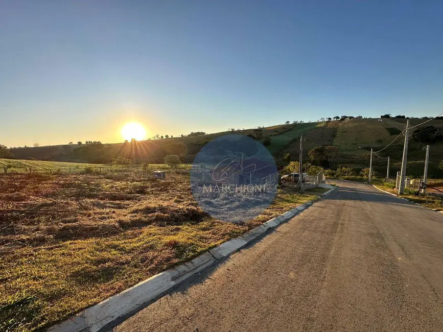 Foto 3 de Terreno / Lote à venda, 1000m2 em Pinhalzinho - SP