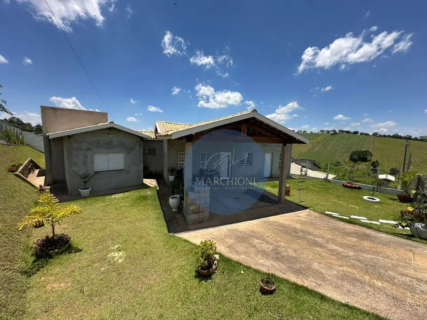 Foto 1 de Chácara com 3 quartos à venda, 1000m2 em Pinhalzinho - SP