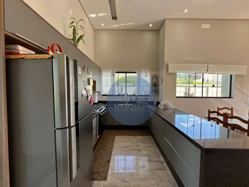 Chácara com 3 quartos à venda, 1000m2 em Tuiuti - SP - imagem 8 Foto 8 de Chácara com 3 quartos à venda, 1000m2 em Tuiuti - SP