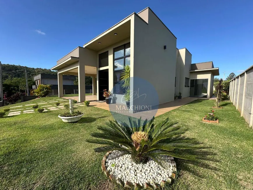 Chácara com 3 quartos à venda, 1000m2 em Tuiuti - SP - imagem 4 Foto 4 de Chácara com 3 quartos à venda, 1000m2 em Tuiuti - SP