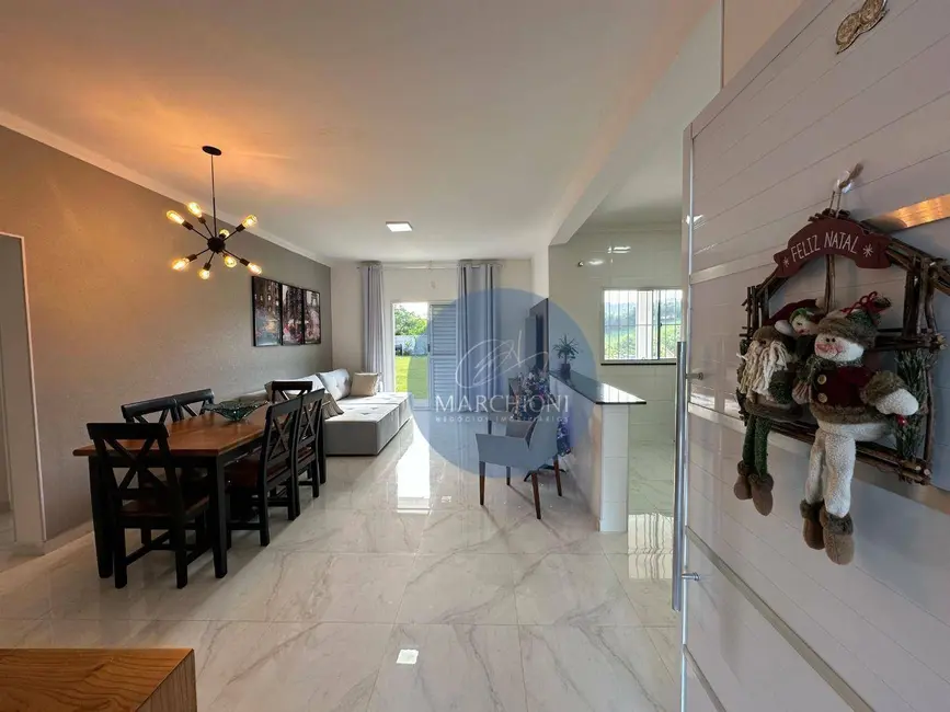 Chácara com 2 quartos à venda, 1000m2 em Tuiuti - SP - imagem 5 Foto 5 de Chácara com 2 quartos à venda, 1000m2 em Tuiuti - SP