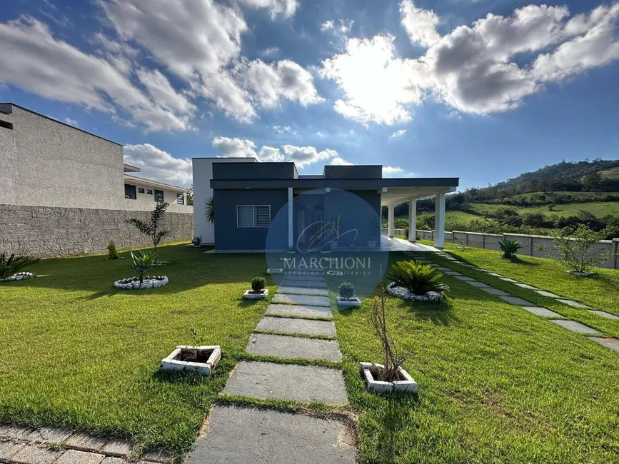 Chácara com 2 quartos à venda, 1000m2 em Tuiuti - SP - imagem 1 Foto 1 de Chácara com 2 quartos à venda, 1000m2 em Tuiuti - SP