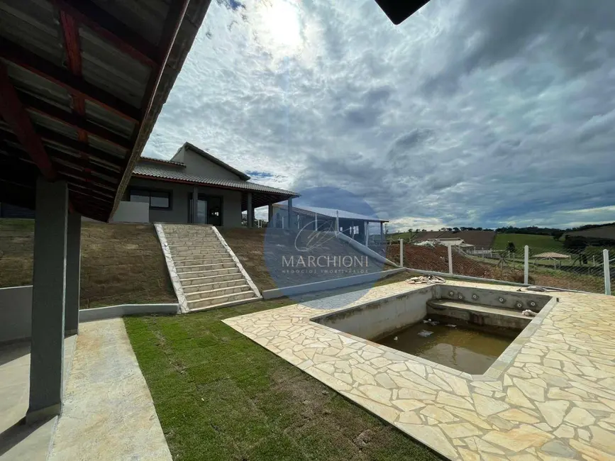 Foto 2 de Chácara com 3 quartos à venda, 1000m2 em Pinhalzinho - SP