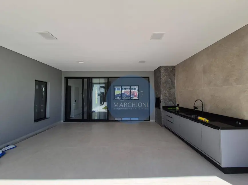 Foto 4 de Chácara com 3 quartos à venda, 1000m2 em Pinhalzinho - SP