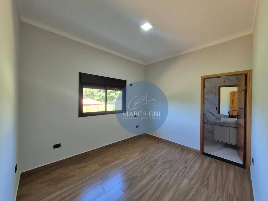 Foto 9 de Chácara com 3 quartos à venda, 1000m2 em Pinhalzinho - SP
