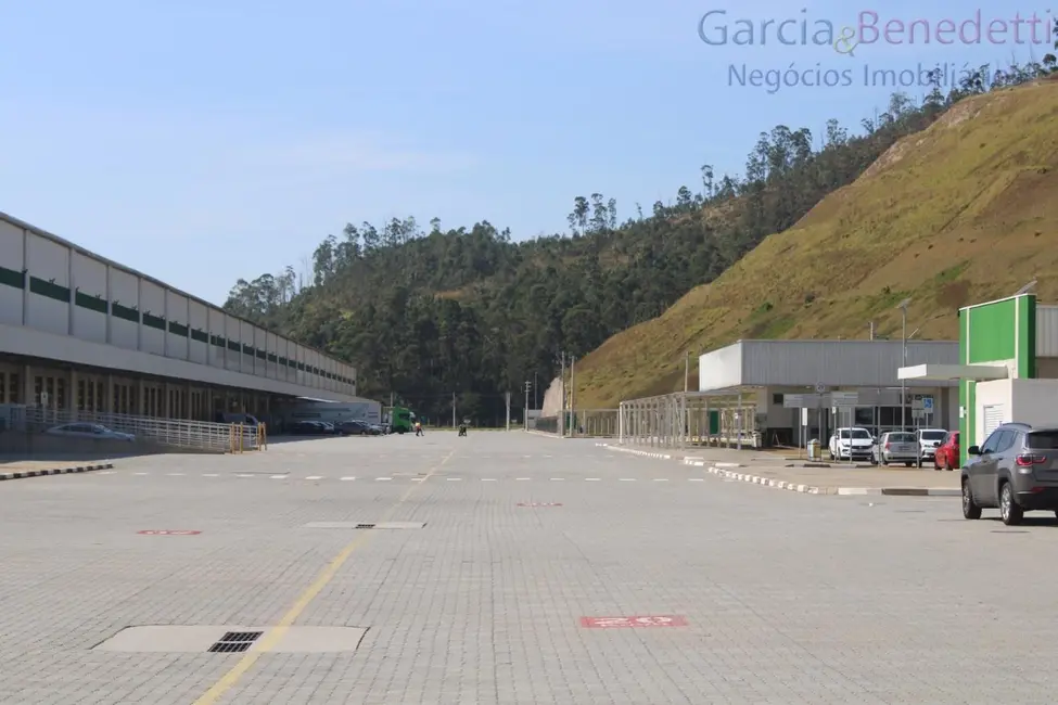 Foto 1 de Armazém / Galpão para alugar, 8190m2 em Jordanésia (Jordanésia), Cajamar - SP