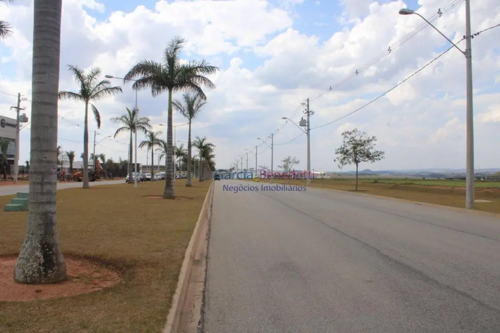 Foto 2 de Terreno / Lote à venda, 10000m2 em Jundiai - SP