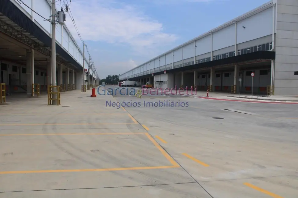 Foto 3 de Armazém / Galpão para alugar, 8830m2 em Empresarial Itaim (Polvilho), Cajamar - SP
