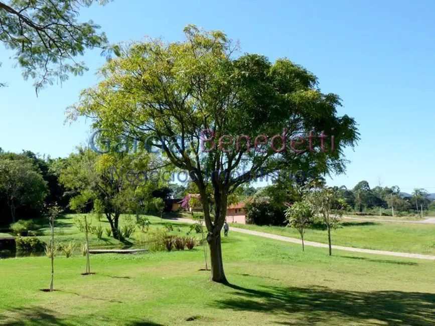 Foto 1 de Terreno / Lote à venda, 1309m2 em Cabreuva - SP