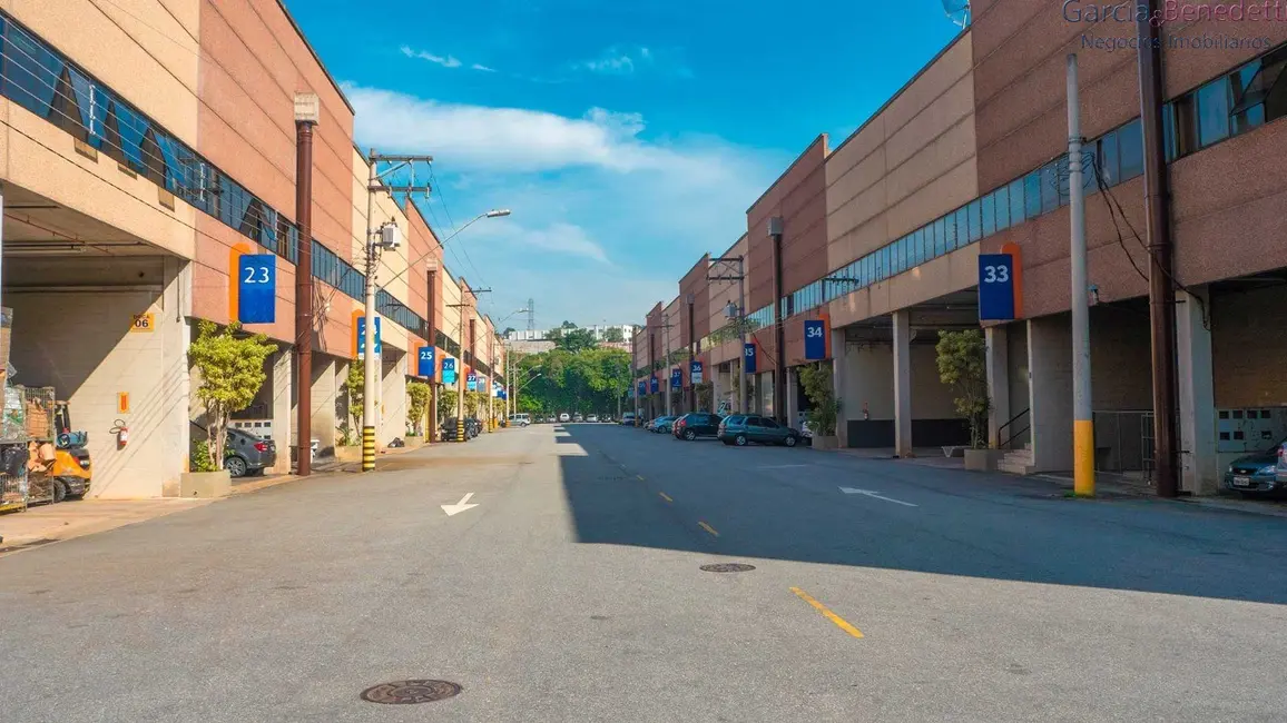 Armazém / Galpão para alugar, 2340m2 em Parque São Domingos, São Paulo - SP - imagem 4 Foto 4 de Armazém / Galpão para alugar, 2340m2 em Parque São Domingos, São Paulo - SP