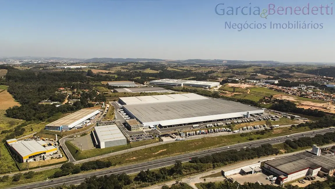 Foto 1 de Armazém / Galpão para alugar, 9607m2 em Santo Antonio, Louveira - SP