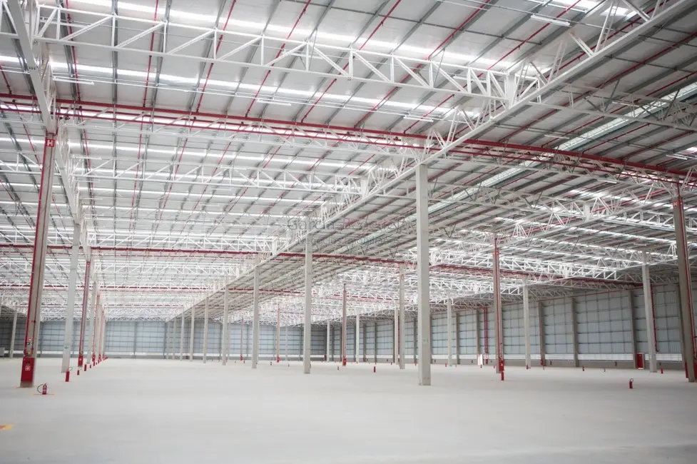 Foto 3 de Armazém / Galpão para alugar, 11061m2 em Portão, Aruja - SP