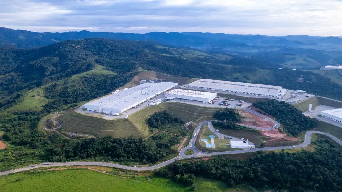 Foto 6 de Armazém / Galpão para alugar, 8100m2 em Extrema - MG