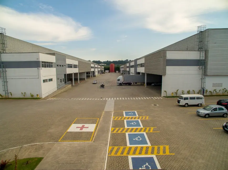 Armazém / Galpão para alugar, 3239m2 em Jardim Shangai, Jundiai - SP - imagem 4 Foto 4 de Armazém / Galpão para alugar, 3239m2 em Jardim Shangai, Jundiai - SP