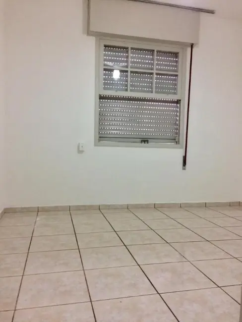 Foto 3 de Kitnet à venda, 28m2 em Ponta da Praia, Santos - SP