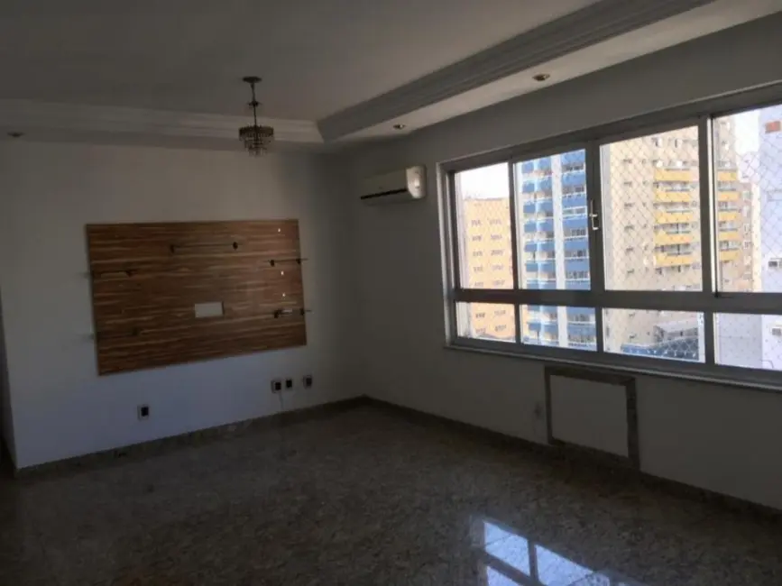 Foto 1 de Apartamento com 2 quartos para alugar, 130m2 em Gonzaga, Santos - SP