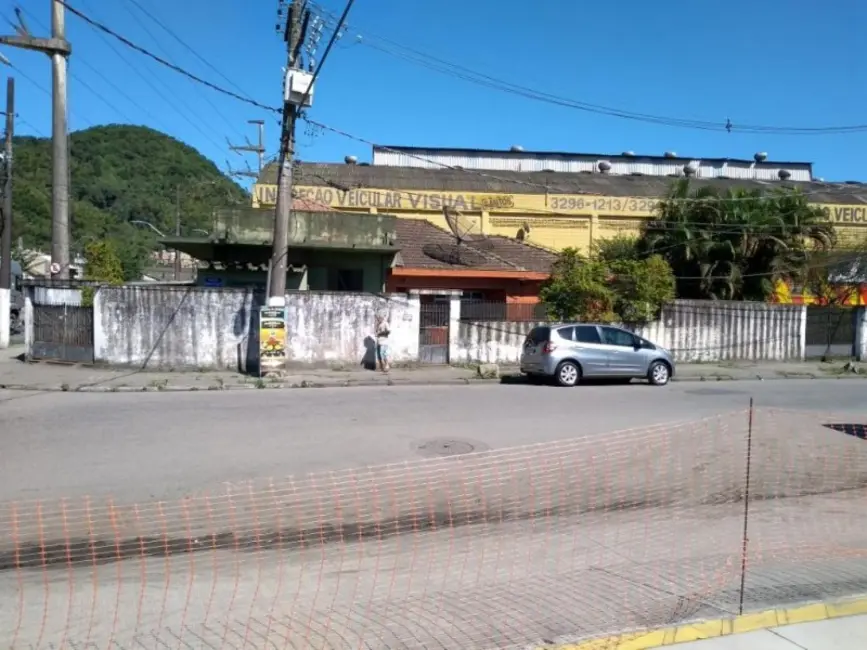 Foto 1 de Terreno / Lote à venda, 414m2 em Chico de Paula, Santos - SP