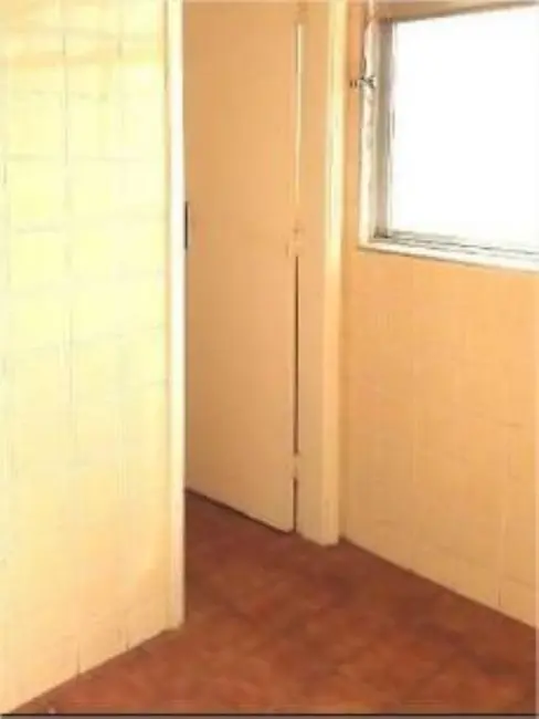 Apartamento com 2 quartos para alugar, 110m2 em Embaré, Santos - SP - imagem 8 Foto 8 de Apartamento com 2 quartos para alugar, 110m2 em Embaré, Santos - SP