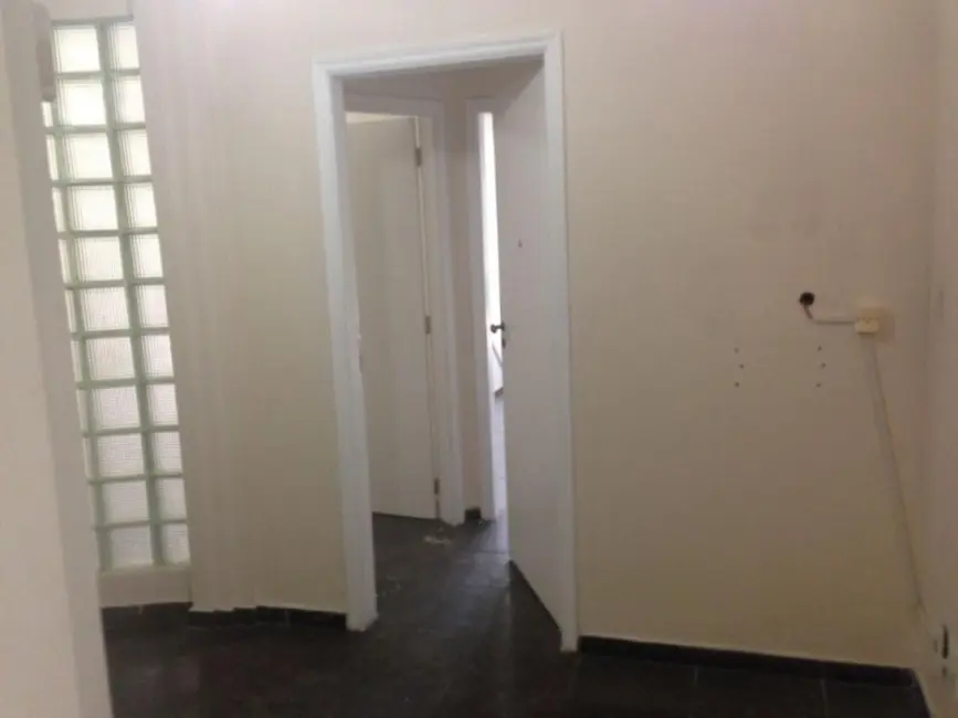 Sala Comercial para alugar, 72m2 em Pompéia, Santos - SP - imagem 3 Foto 3 de Sala Comercial para alugar, 72m2 em Pompéia, Santos - SP