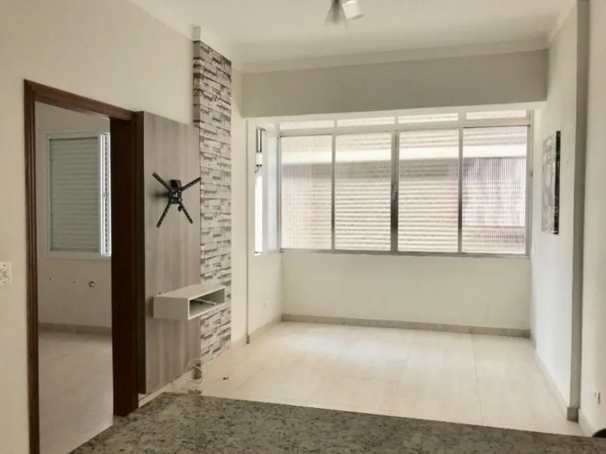 Apartamento com 1 quarto à venda, 40m2 em Gonzaga, Santos - SP - imagem 4 Foto 4 de Apartamento com 1 quarto à venda, 40m2 em Gonzaga, Santos - SP