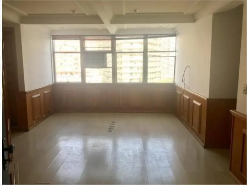 Sala Comercial para alugar, 54m2 em Gonzaga, Santos - SP - imagem 3 Foto 3 de Sala Comercial para alugar, 54m2 em Gonzaga, Santos - SP