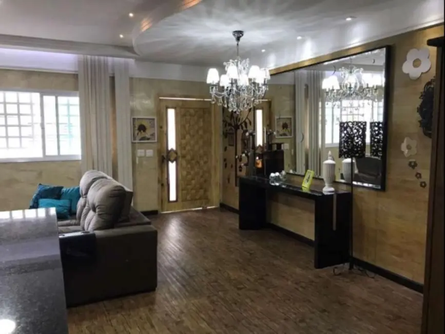 Foto 1 de Sobrado com 4 quartos à venda, 360m2 em Marapé, Santos - SP