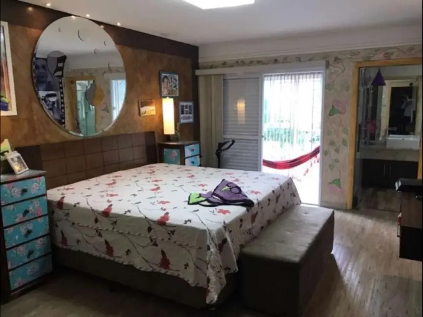 Foto 8 de Sobrado com 4 quartos à venda, 360m2 em Marapé, Santos - SP