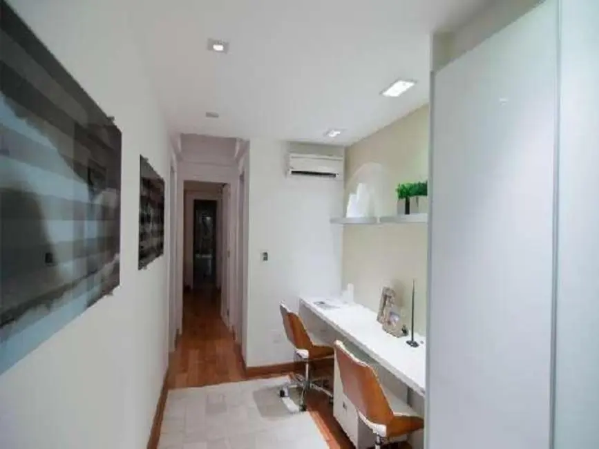 Apartamento com 4 quartos à venda, 400m2 em Gonzaga, Santos - SP - imagem 9 Foto 9 de Apartamento com 4 quartos à venda, 400m2 em Gonzaga, Santos - SP