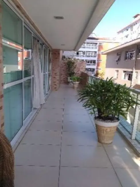 Foto 9 de Apartamento com 3 quartos à venda, 278m2 em Ponta da Praia, Santos - SP