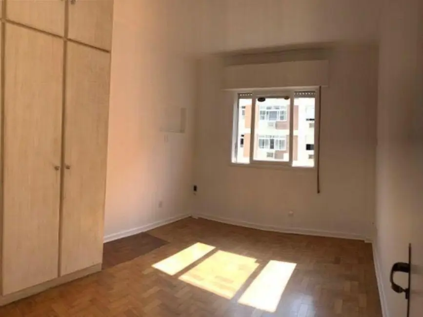 Apartamento com 3 quartos à venda e para alugar, 130m2 em Ponta da Praia, Santos - SP - imagem 3 Foto 3 de Apartamento com 3 quartos à venda e para alugar, 130m2 em Ponta da Praia, Santos - SP