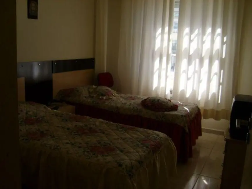 Apartamento com 2 quartos à venda, 70m2 em Gonzaga, Santos - SP - imagem 5 Foto 5 de Apartamento com 2 quartos à venda, 70m2 em Gonzaga, Santos - SP