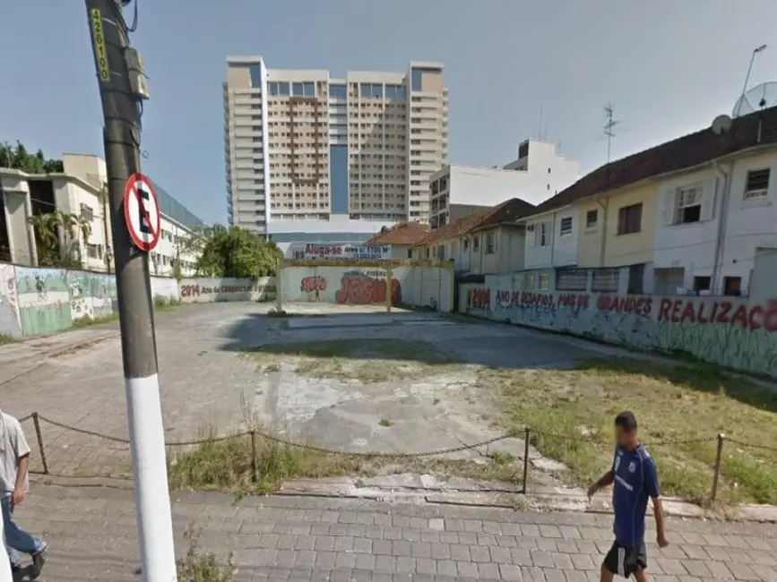 Foto 1 de Terreno / Lote à venda, 810m2 em Santos - SP