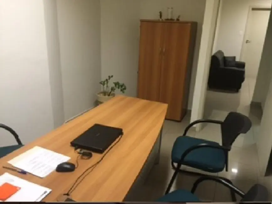 Sala Comercial à venda e para alugar, 70m2 em Embaré, Santos - SP - imagem 4 Foto 4 de Sala Comercial à venda e para alugar, 70m2 em Embaré, Santos - SP