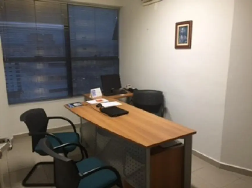 Sala Comercial à venda e para alugar, 70m2 em Embaré, Santos - SP - imagem 5 Foto 5 de Sala Comercial à venda e para alugar, 70m2 em Embaré, Santos - SP