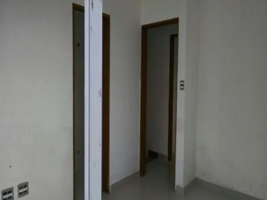 Foto 2 de Casa com 2 quartos à venda, 106m2 em Estuário, Santos - SP