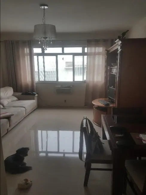 Apartamento com 2 quartos à venda, 116m2 em Embaré, Santos - SP - imagem 3 Foto 3 de Apartamento com 2 quartos à venda, 116m2 em Embaré, Santos - SP