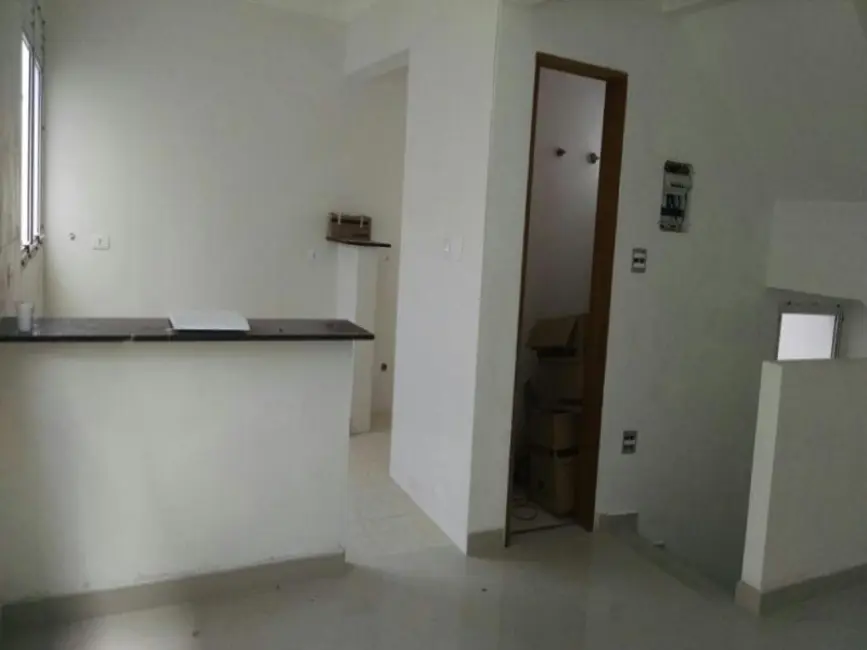 Foto 3 de Casa com 2 quartos à venda, 95m2 em Macuco, Santos - SP