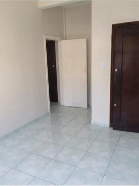 Sala Comercial para alugar, 35m2 em Centro, Santos - SP - imagem 3 Foto 3 de Sala Comercial para alugar, 35m2 em Centro, Santos - SP