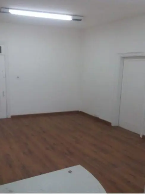 Sala Comercial para alugar, 35m2 em Centro, Santos - SP - imagem 6 Foto 6 de Sala Comercial para alugar, 35m2 em Centro, Santos - SP