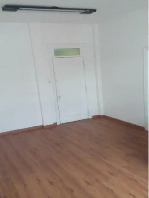 Sala Comercial para alugar, 35m2 em Centro, Santos - SP - imagem 3 Foto 3 de Sala Comercial para alugar, 35m2 em Centro, Santos - SP