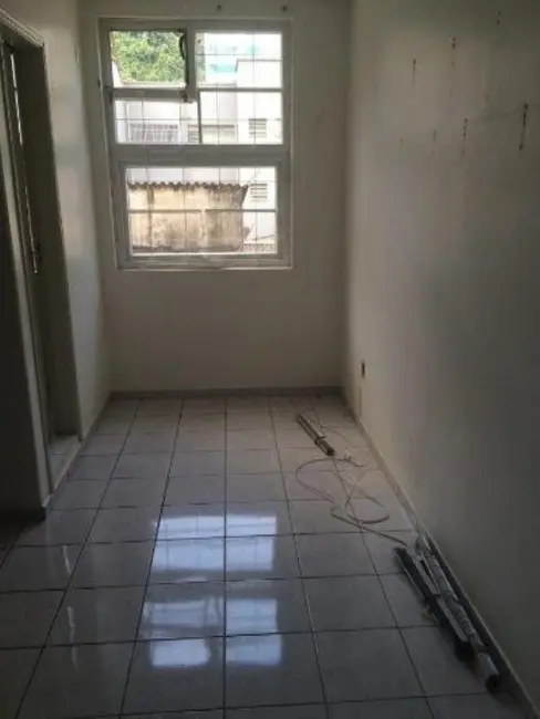 Sala Comercial para alugar, 35m2 em Centro, Santos - SP - imagem 3 Foto 3 de Sala Comercial para alugar, 35m2 em Centro, Santos - SP