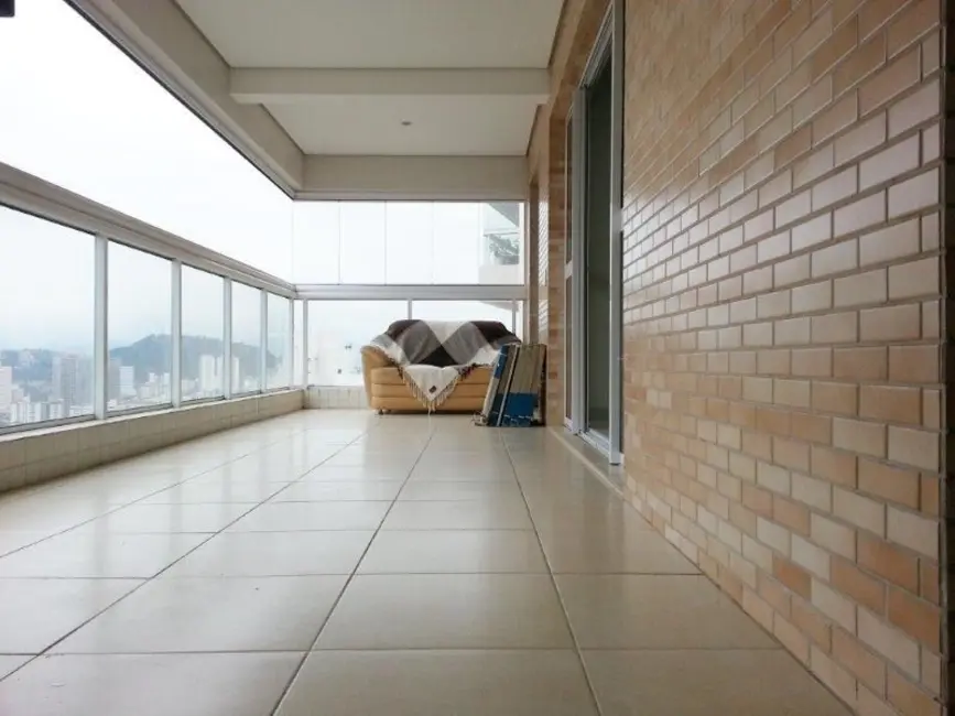 Foto 2 de Apartamento com 2 quartos à venda, 110m2 em Gonzaga, Santos - SP