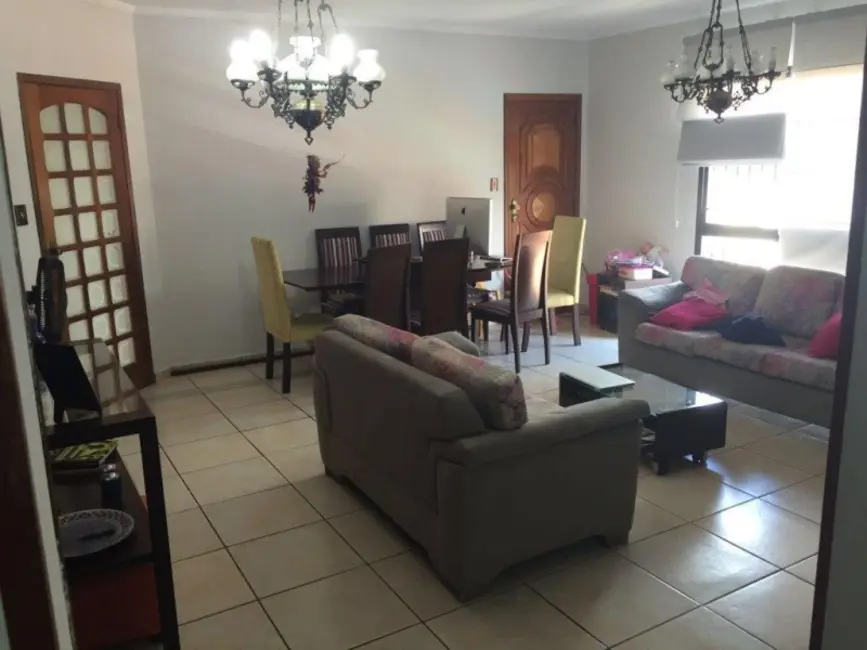 Foto 2 de Apartamento com 2 quartos para alugar, 120m2 em Gonzaga, Santos - SP