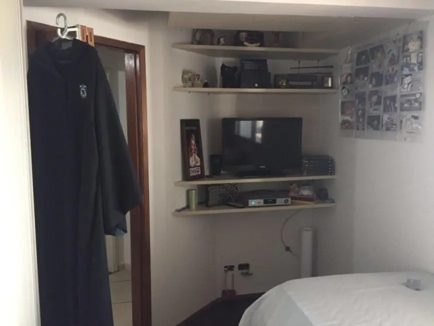 Apartamento com 2 quartos para alugar, 120m2 em Gonzaga, Santos - SP - imagem 9 Foto 9 de Apartamento com 2 quartos para alugar, 120m2 em Gonzaga, Santos - SP