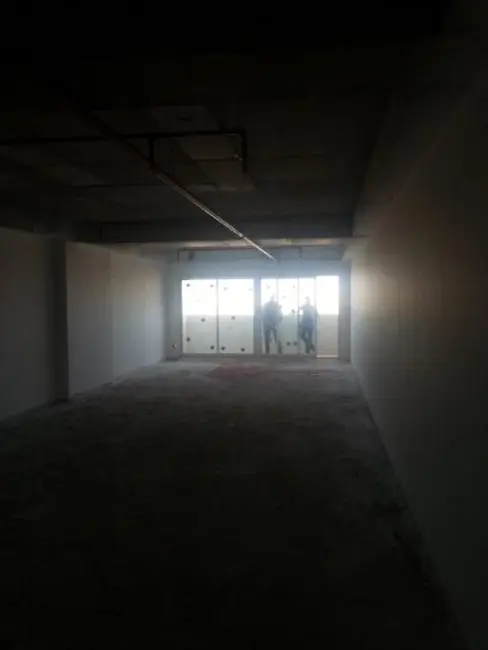 Sala Comercial à venda e para alugar, 94m2 em Centro, Santos - SP - imagem 3 Foto 3 de Sala Comercial à venda e para alugar, 94m2 em Centro, Santos - SP