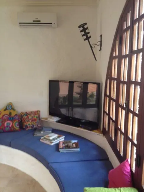 Foto 3 de Casa com 5 quartos à venda, 345m2 em Balneário Praia do Pernambuco, Guaruja - SP
