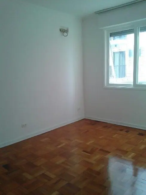 Apartamento com 2 quartos à venda, 89m2 em Gonzaga, Santos - SP - imagem 3 Foto 3 de Apartamento com 2 quartos à venda, 89m2 em Gonzaga, Santos - SP