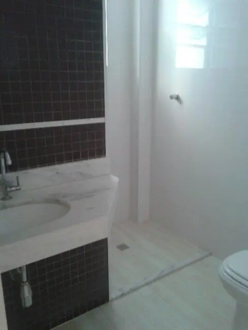 Apartamento com 2 quartos à venda, 89m2 em Gonzaga, Santos - SP - imagem 5 Foto 5 de Apartamento com 2 quartos à venda, 89m2 em Gonzaga, Santos - SP