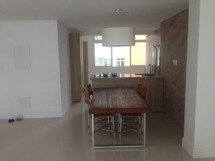 Apartamento com 3 quartos à venda, 146m2 em Gonzaga, Santos - SP - imagem 7 Foto 7 de Apartamento com 3 quartos à venda, 146m2 em Gonzaga, Santos - SP